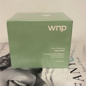 WNP Wake Nature Perfection Duo Cleansing Clay Mask